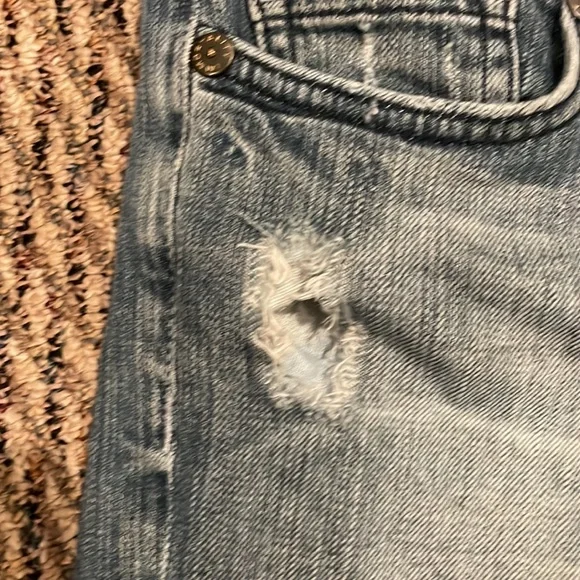 Immortality blue jeans with subtle rhinestones - Picture 3 of 5